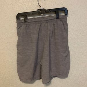 Like new Lululemon liner less pace breaker shorts